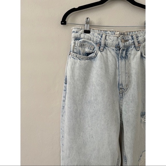 FREE PEOPLE Women's Destroyed Light Denim Pants | US 28 - Picture 4 of 6